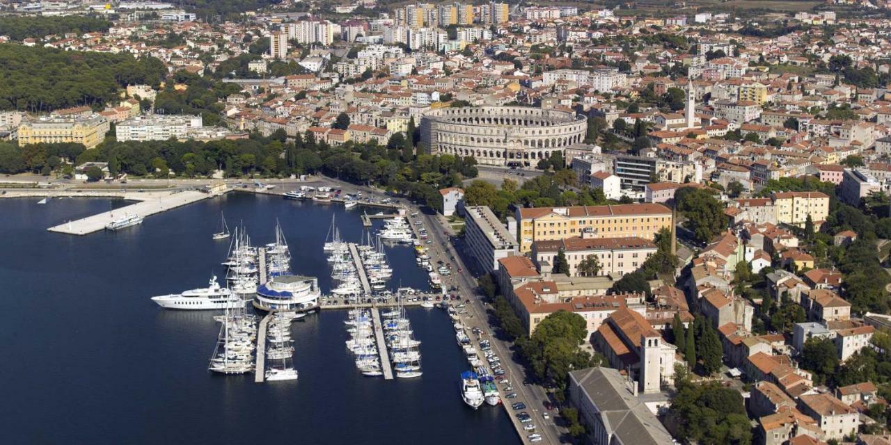 Apartments Palma Pula Exterior foto